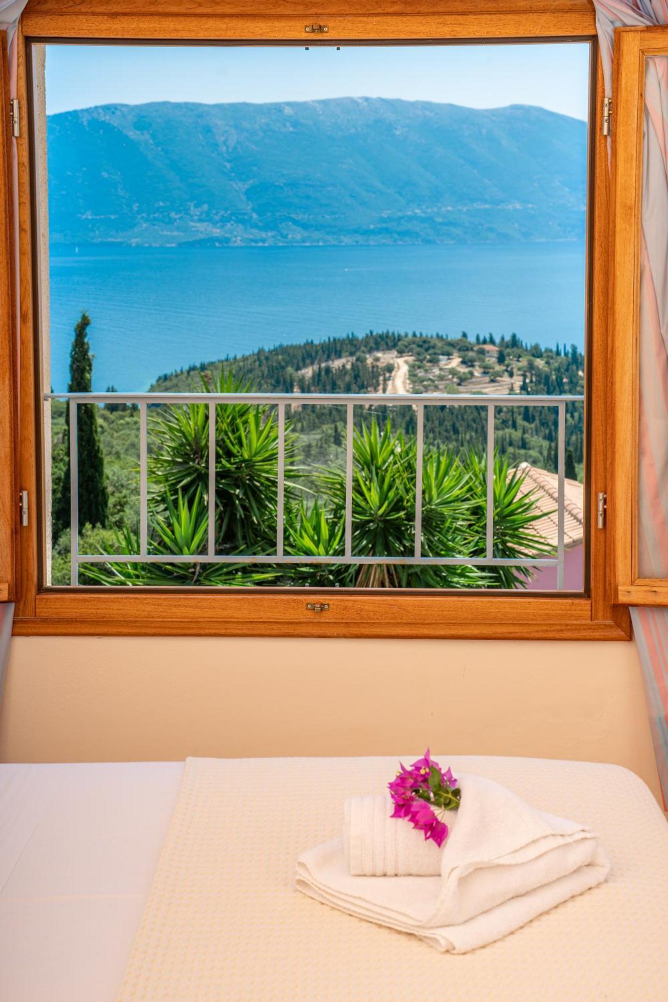 Villa Apollo Up To 8Px, Private Pool Fiskárdo Eksteriør bilde